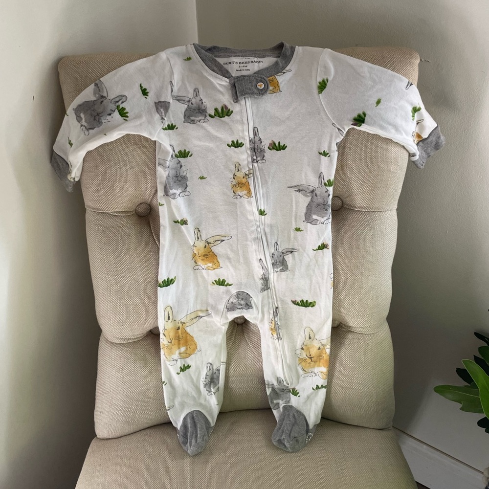Burt’s Bees Baby Pajamas 3-6M
